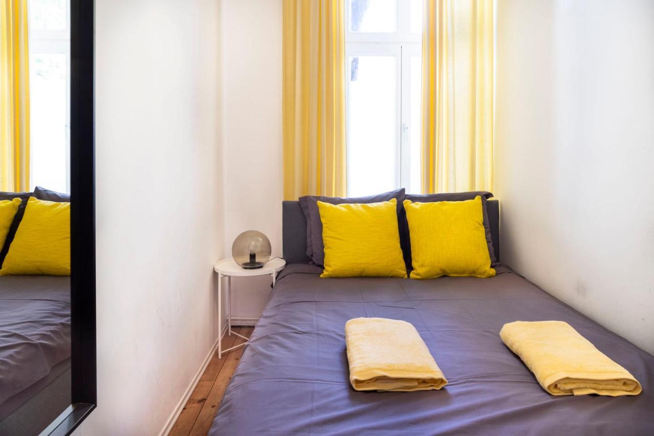 Modern 4 Bedroom In - Charlottenburg Berlijn