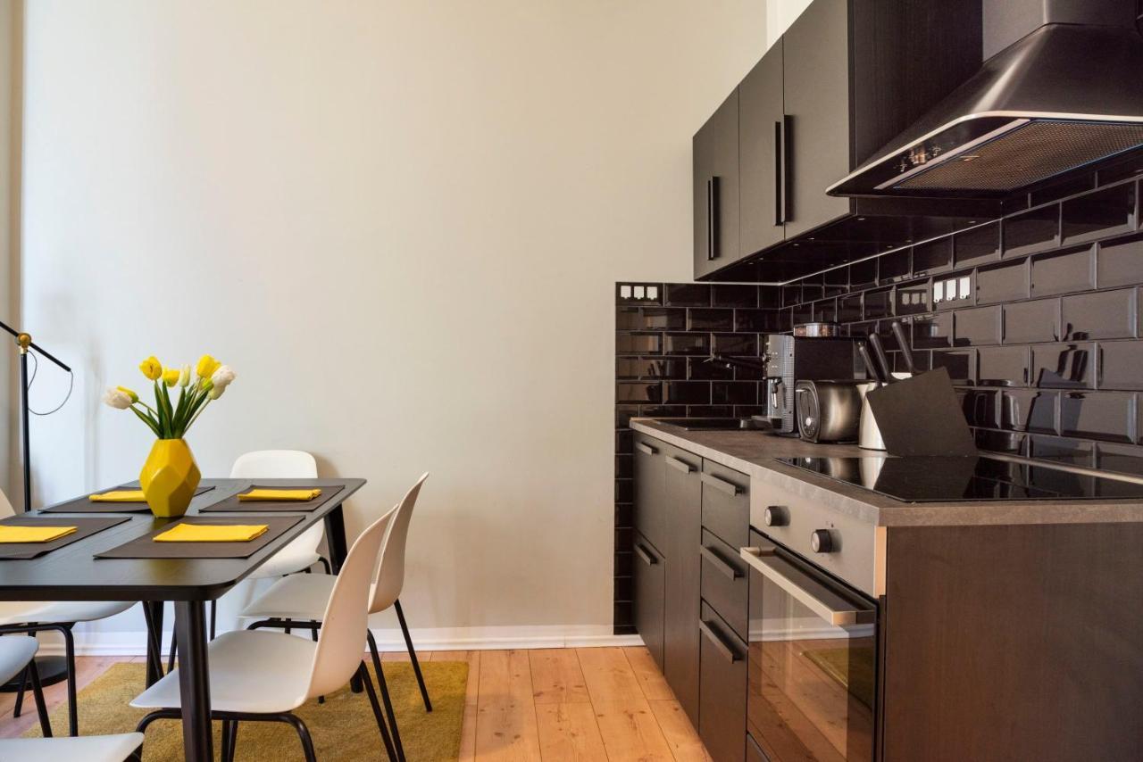 Modern 4 Bedroom In - Charlottenburg Appartement *